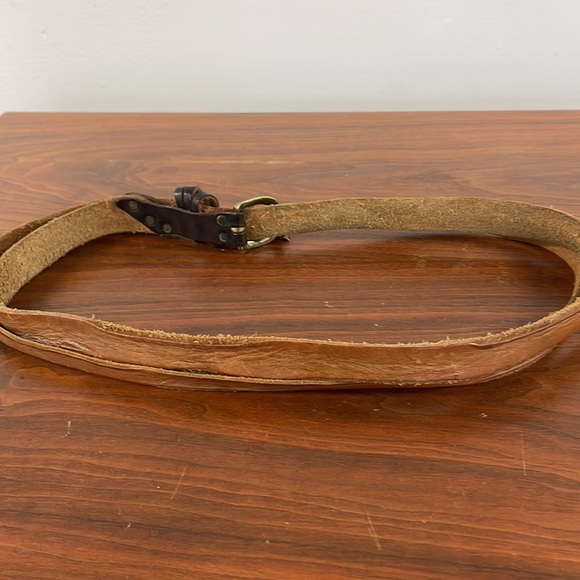 Brown leather belt - Picture 5 of 7
